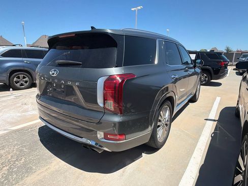 Used 2020 Hyundai Palisade Limited FWD image 3