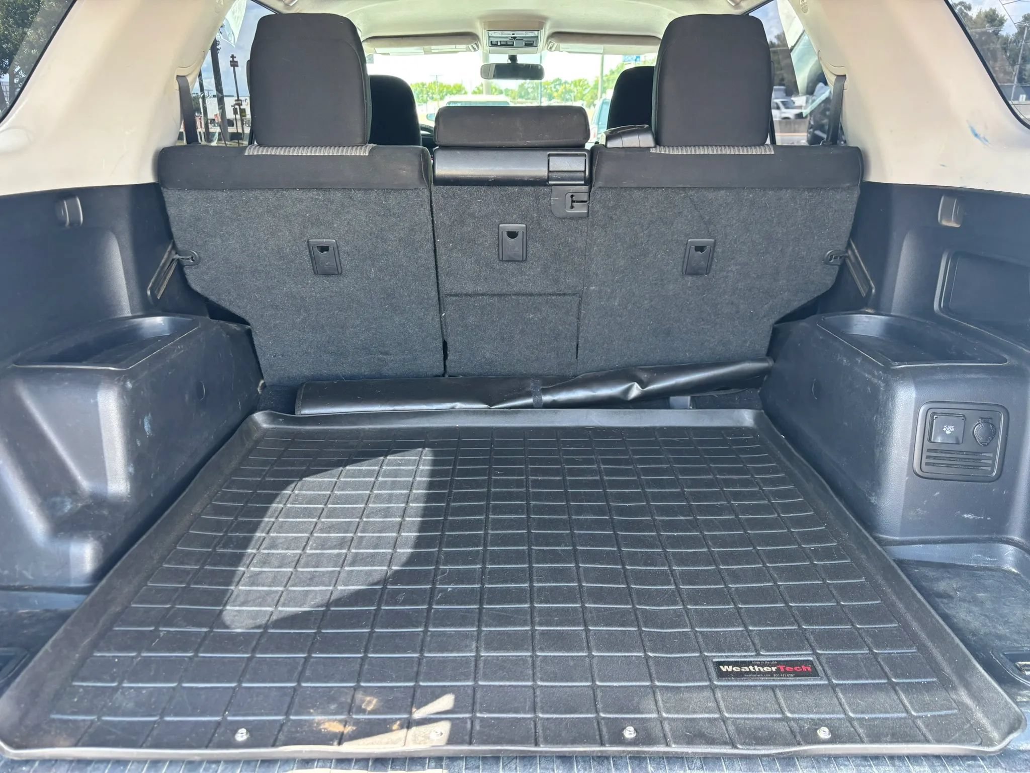 Used 2016 Toyota 4Runner SR5 AWD/4WD image 16