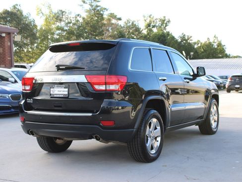 Used 2013 Jeep Grand Cherokee Limited image 7