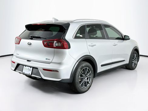 Used 2018 Kia Niro EX FWD image 9