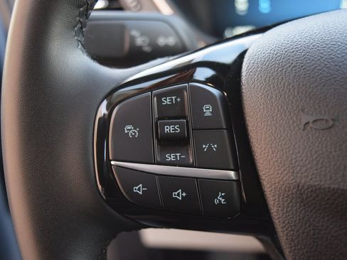 Used 2023 Ford Escape SE w/ PHEV Premium Package image 15