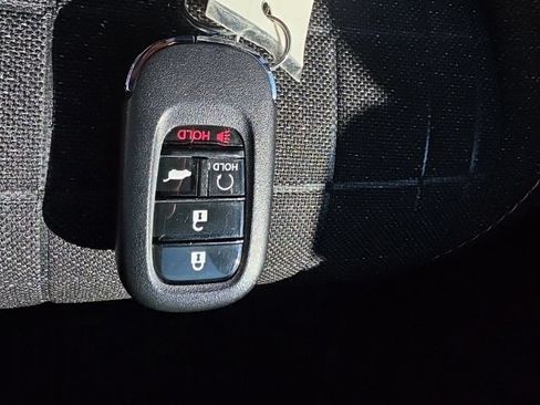 Used 2024 Honda HR-V Sport image 32