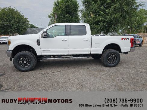 Used 2018 Ford F250 Lariat w/ Lariat Ultimate Package AWD/4WD image 4