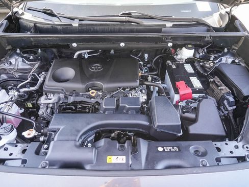 Certified 2024 Toyota RAV4 XLE FWD image 27