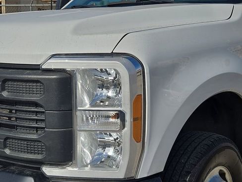 Used 2023 Ford F350 XL w/ FX4 Off-Road Package image 7