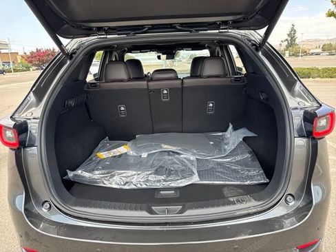 New 2025 MAZDA CX-5 Signature image 24