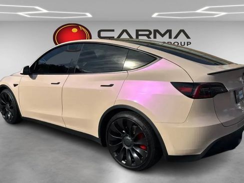 Used 2022 Tesla Model Y Performance image 3