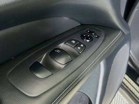 Used 2020 Nissan Pathfinder S FWD image 21