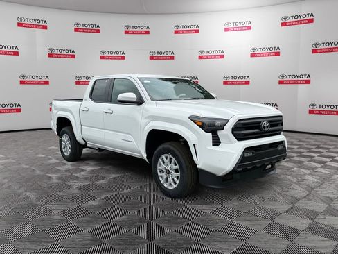 New 2025 Toyota Tacoma SR5 AWD/4WD image 7