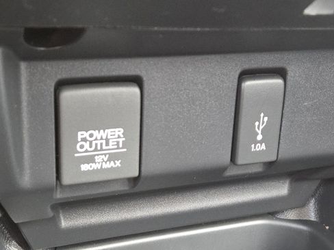 Used 2020 Honda Fit LX image 9