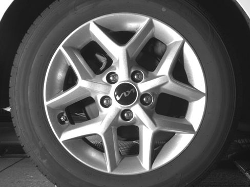 Used 2025 Kia Soul LX w/ LX Technology Package FWD image 15