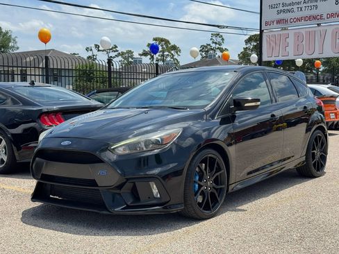 Used 2017 Ford Focus RS AWD/4WD image 6