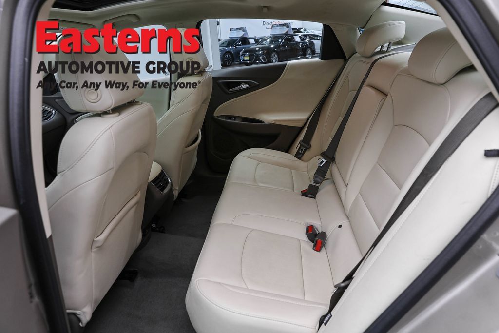 Used 2024 Chevrolet Malibu LT FWD image 25