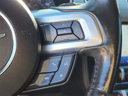 Used 2020 Ford Mustang Premium image 27