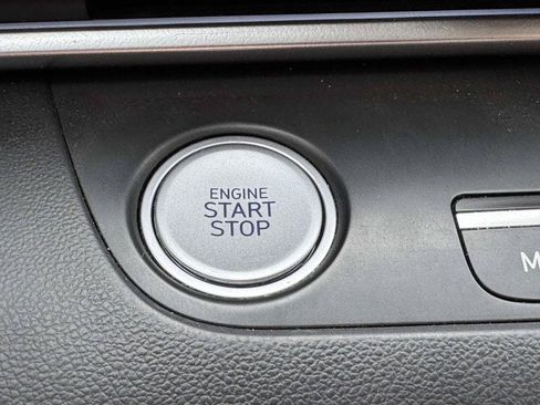 Used 2024 Hyundai Elantra SEL FWD image 8