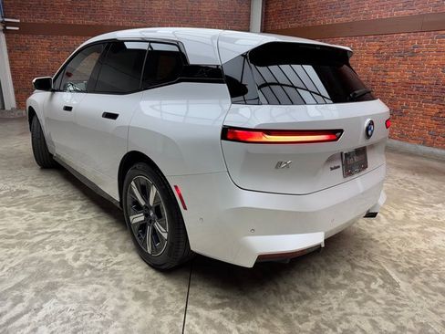 New 2026 BMW iX xDrive60 w/ Premium Package image 3