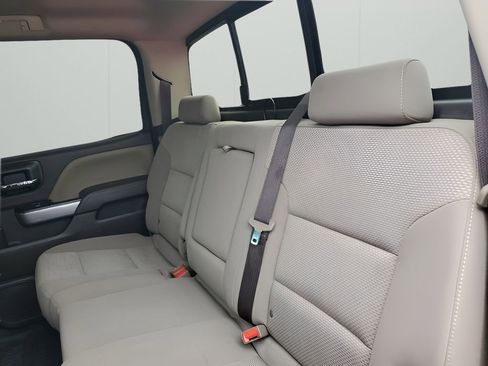 Used 2018 Chevrolet Silverado 1500 LT w/ All Star Edition image 19