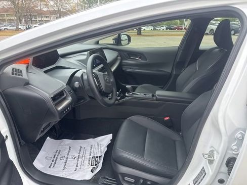 Used 2023 Toyota Prius XLE FWD image 22