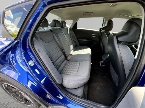 Used 2025 Kia K4 EX FWD image 25