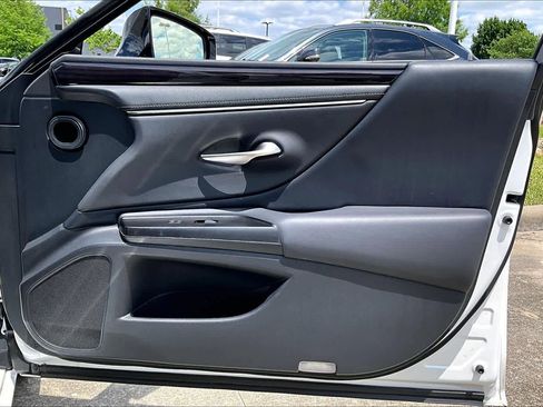 Used 2019 Lexus ES 350 w/ Premium Package FWD image 20