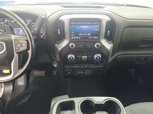 Used 2019 GMC Sierra 1500 SLE w/ X31 Off-Road Package AWD/4WD image 10