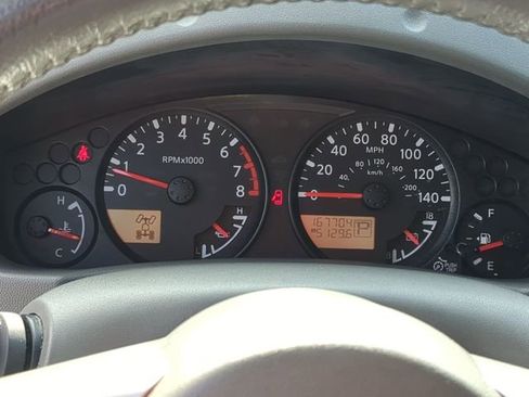 Used 2016 Nissan Frontier SV w/ SV Value Truck Package AWD/4WD image 18