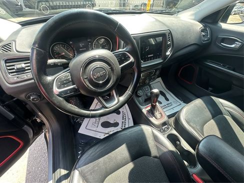 Used 2019 Jeep Compass Trailhawk AWD/4WD image 30