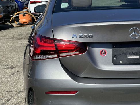 Used 2022 Mercedes-Benz A 220 4MATIC image 11