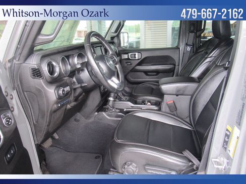 Used 2022 Jeep Wrangler Unlimited Sahara w/ Cold Weather Group AWD/4WD image 24