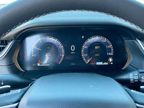 New 2025 Jeep Grand Cherokee Limited w/ Black Appearance Package image 12