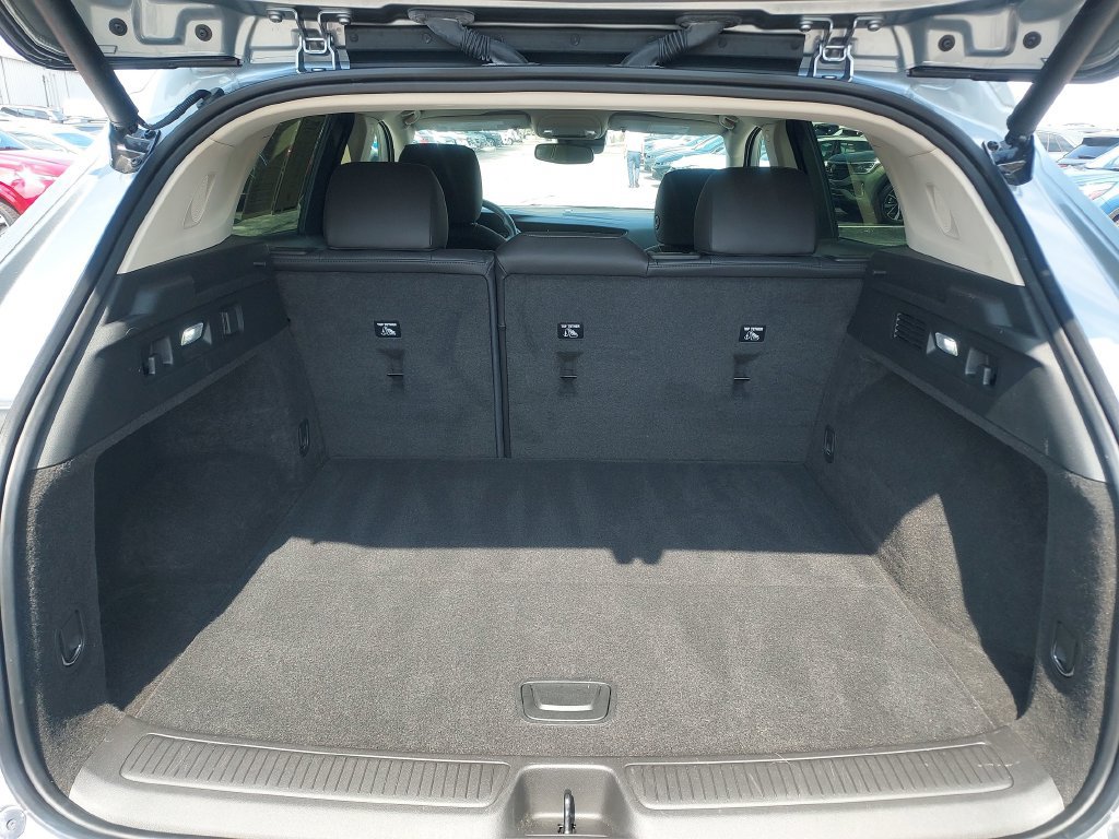 Used 2023 Buick Envision Essence FWD image 33
