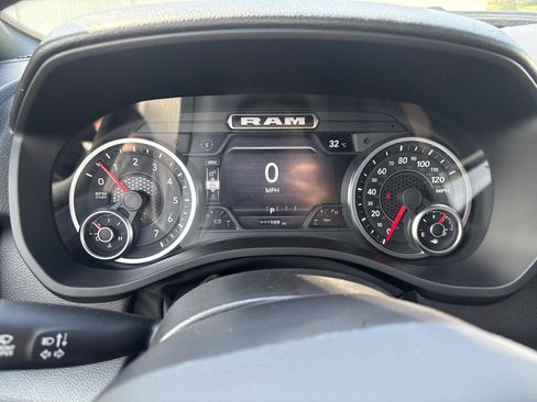 New 2026 RAM 1500 Express AWD/4WD image 15
