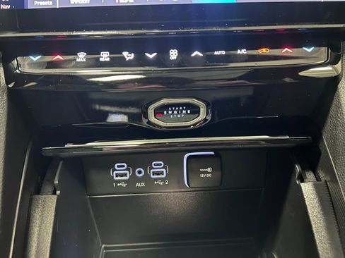 New 2026 Jeep Grand Cherokee Limited AWD/4WD image 17