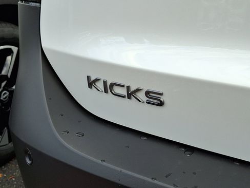 New 2026 Nissan Kicks SV w/ Cold Weather Package image 5