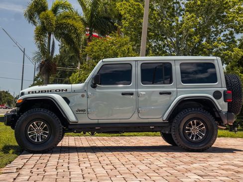 Used 2024 Jeep Wrangler Unlimited Rubicon 392 AWD/4WD image 2