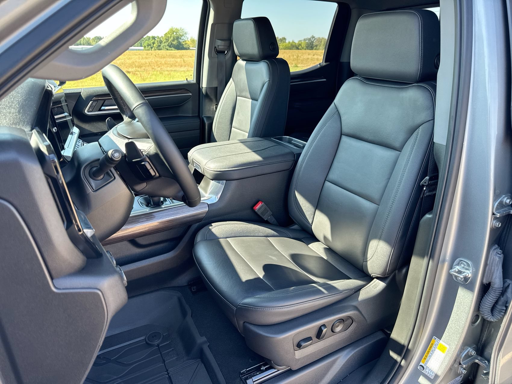 Used 2025 Chevrolet Silverado 1500 RST w/ All Star Edition Plus RWD image 11