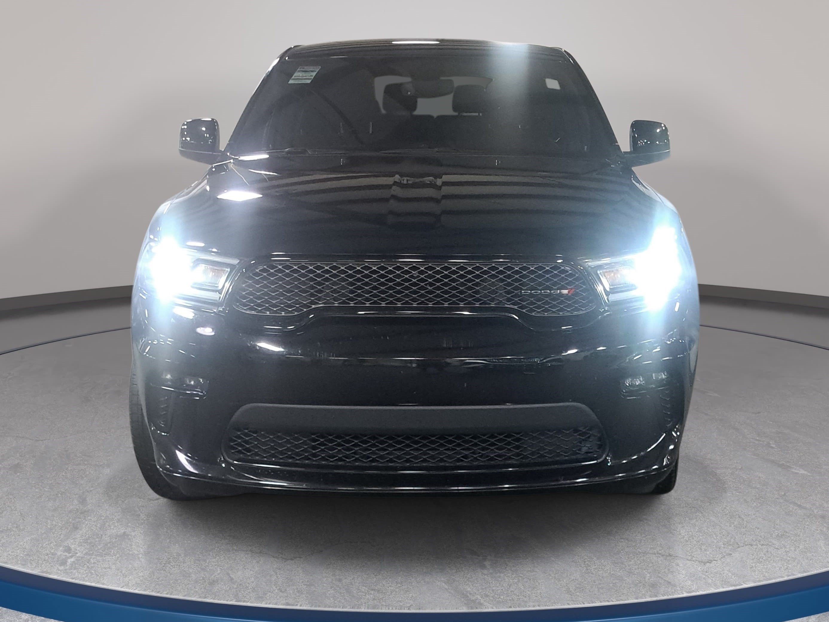 Used 2022 Dodge Durango SXT w/ Blacktop Package RWD image 2