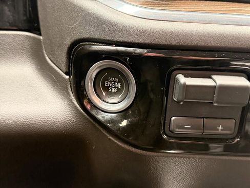 Used 2024 Chevrolet Silverado 1500 LT Trail Boss w/ Convenience Package II image 29