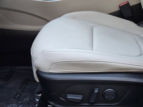 Certified 2025 Hyundai Tucson SEL image 24