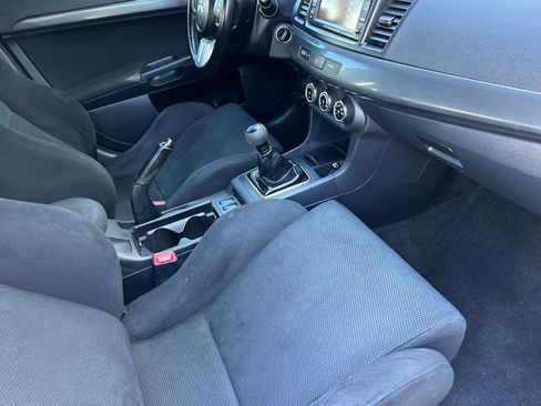 Used 2010 Mitsubishi Lancer Evolution GSR image 18