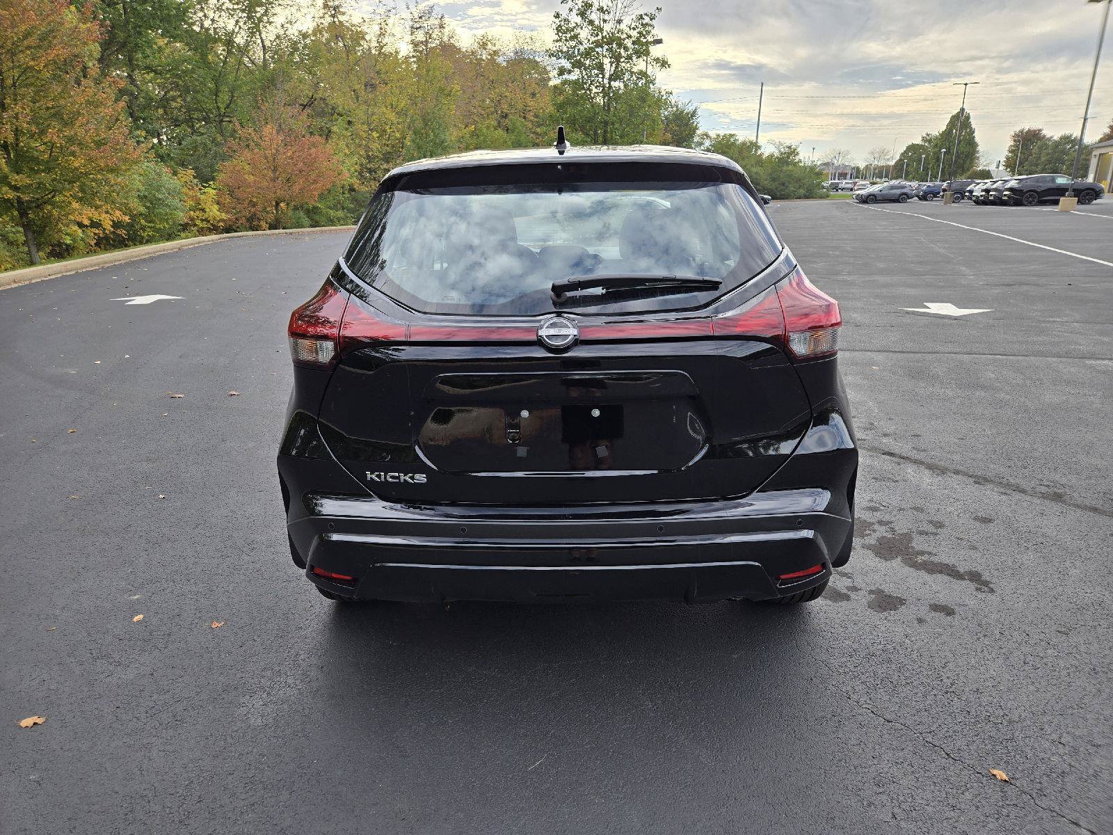 Used 2024 Nissan Kicks S FWD image 8