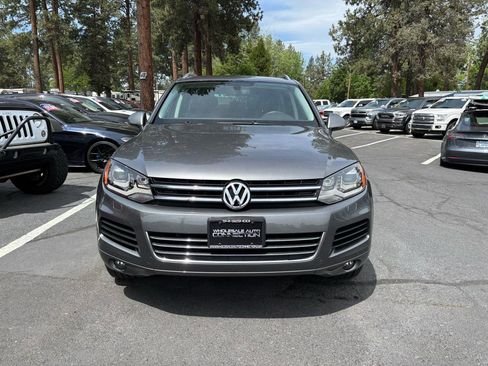 Used 2013 Volkswagen Touareg TDI AWD/4WD image 7