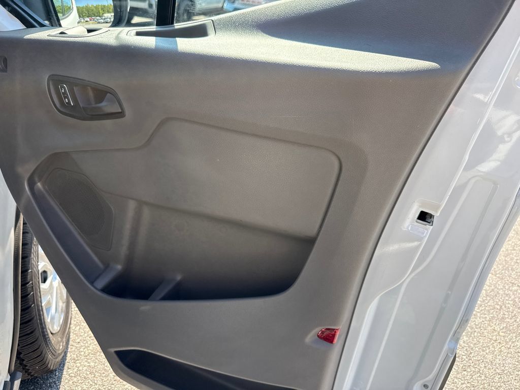 Used 2025 Ford Transit 350 XLT RWD image 14