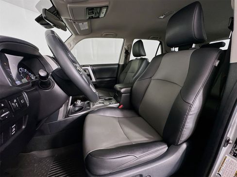 Used 2021 Toyota 4Runner SR5 Premium image 21