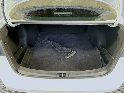 Used 2024 Toyota Corolla SE image 25