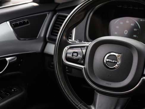 Used 2018 Volvo XC90 T5 Momentum w/ Convenience Package image 23