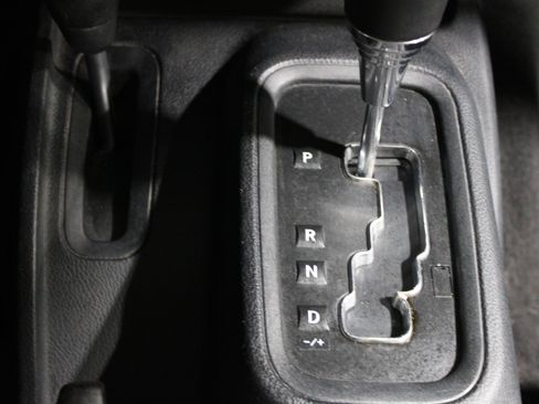 Used 2016 Jeep Wrangler Unlimited Sahara w/ Max Tow Package AWD/4WD image 15