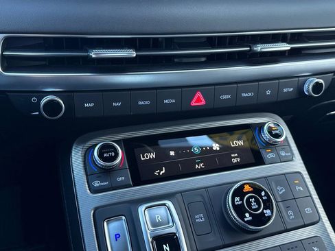 Used 2025 Hyundai Palisade Calligraphy image 24