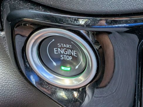 Used 2024 GMC Sierra 1500 Elevation w/ LPO, Elevation Black Package AWD/4WD image 33