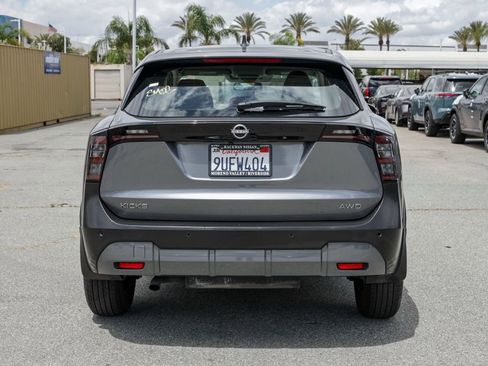 Used 2025 Nissan Kicks S AWD/4WD image 5